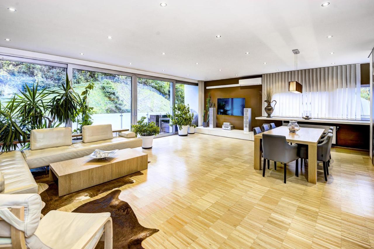 Sky View Salzburg Apartamento Exterior foto